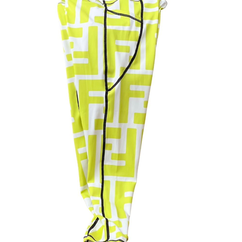 Leggings That Hold You In for this summer.